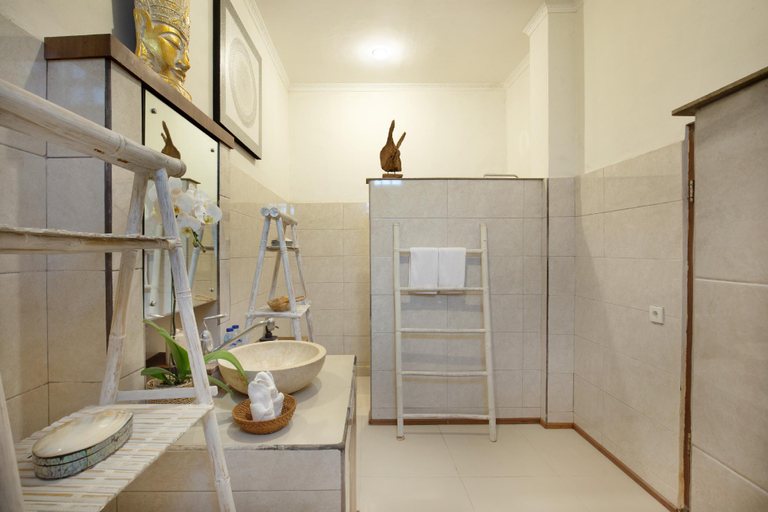Bathroom 5, PRIVATE 4 BEDR/ 4 BATH POOL VILLA, CLOSE TO BEACH!, Badung