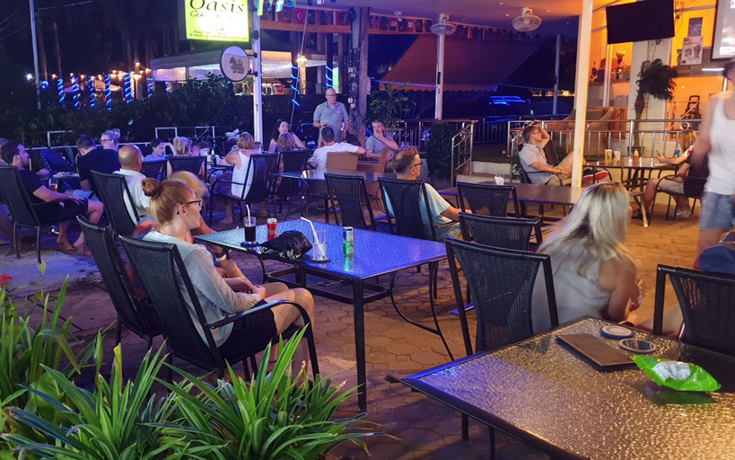 Food & Drinks 2, Oasis Hostel and Bar, Phuket Island
