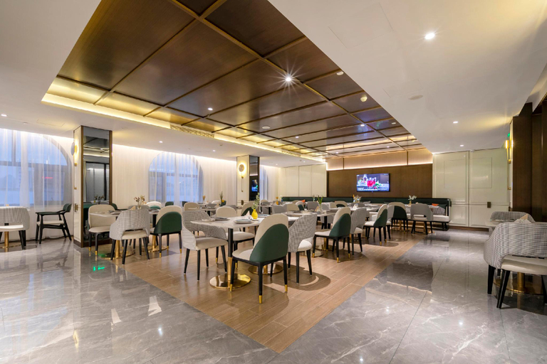 Food & Drinks 4, Atour Hotel Guilin Liangjiang Sihu Xiangbi Mountain, Guilin