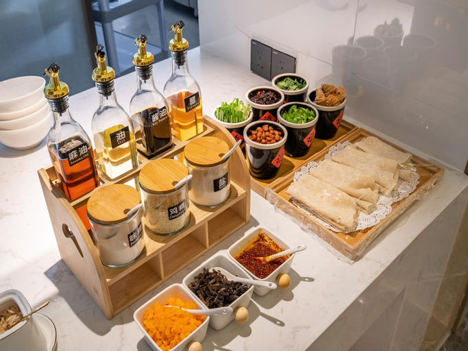 Food & Drinks 6