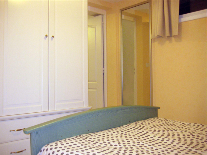 Bedroom, auberge de la normandie, Cantal