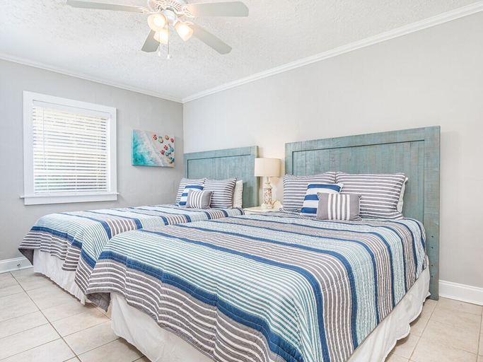 Bedroom 4, Miller Lite, Chatham