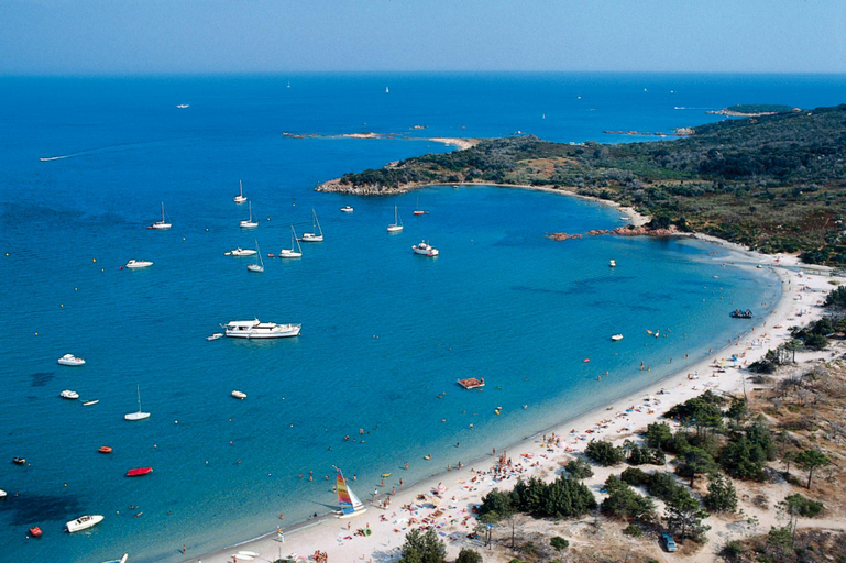 Others 4, Three-room apartment for 6 people with air conditioning near Porto Vecchio, Corse-du-Sud