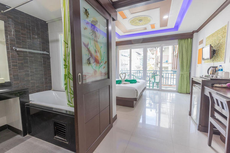 Bathroom 2, rcb patong bangla, Phuket Island