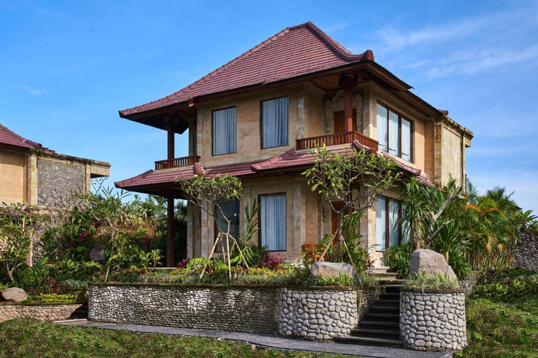 Exterior & Views 7