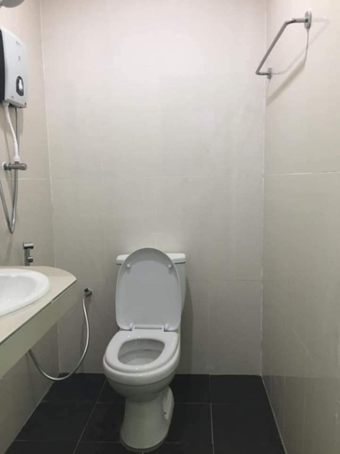 Bathroom 5, Hiap Hwa Hotel, Kota Tinggi