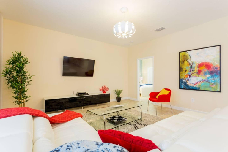 Others 4, Pleasant and modern home with private pool near Disney, Osceola