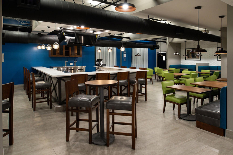 Food & Drinks 5, Four Points By Sheraton Omaha Midtown, Douglas