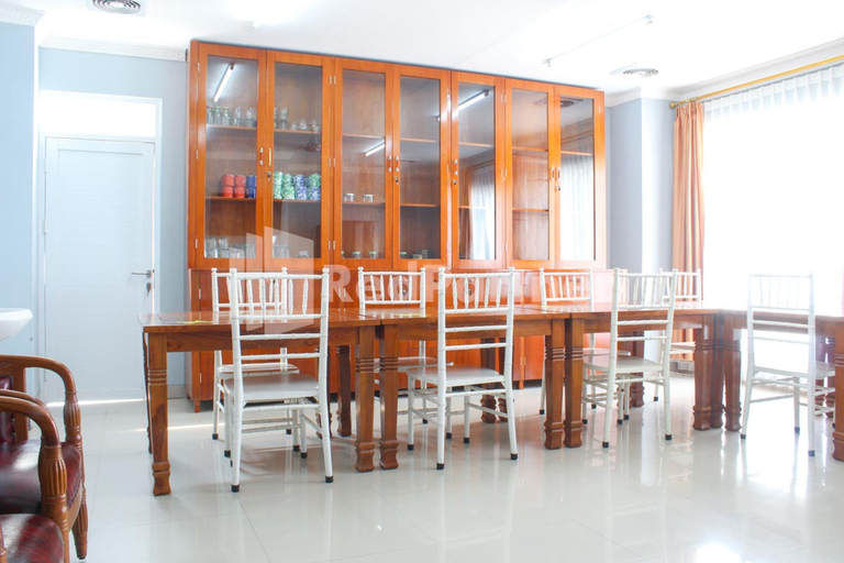 Food & Drinks, Brahma Hotel Mitra RedDoorz, East Jakarta
