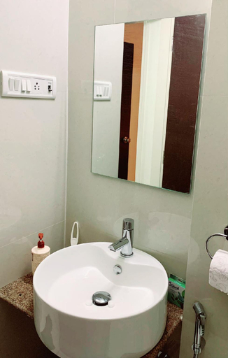 Bathroom 4, Charvi Reemz Casa Anjuna, North Goa