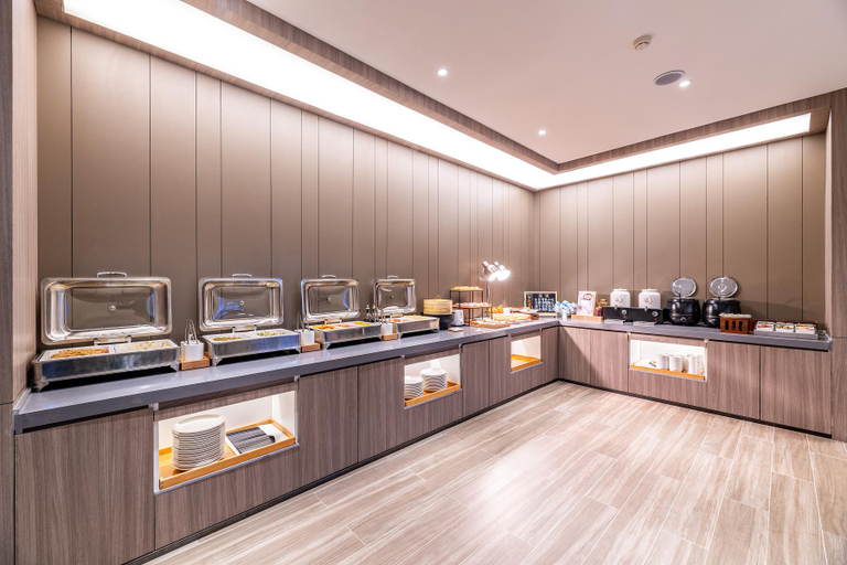 Food & Drinks 5, Hanting Hotel Panshi Coach Station, Jilin