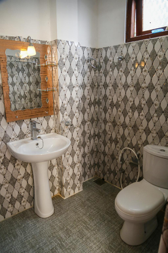 Bathroom 4, SHINY VIEW, Nuwara Eliya