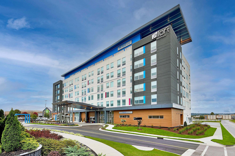 Exterior & Views