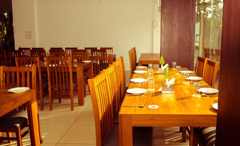 Food & Drinks 3, Leela Backwaters Inn, Thiruvananthapuram