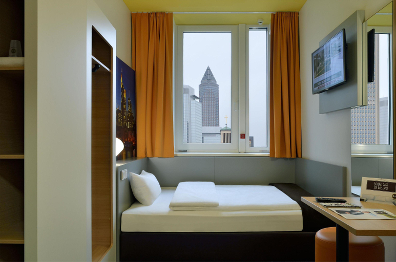 Bedroom 4, B&B Hotel Frankfurt-Hbf, Frankfurt am Main