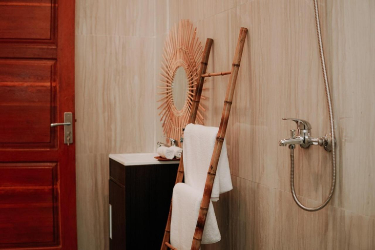 Bathroom 4, The Pulau Bungalow, Klungkung