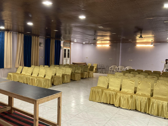 Others 2, Hotel Natraj, Alwar