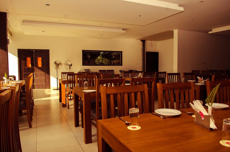 Food & Drinks 2, Leela Backwaters Inn, Thiruvananthapuram