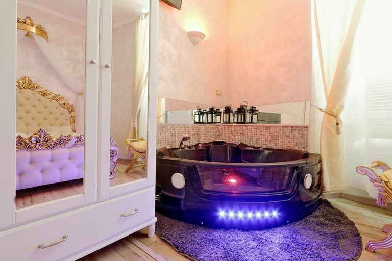 Bathroom 3, Just Chilling Suite, Rome