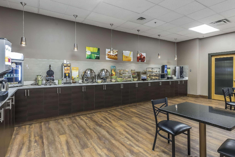 Food & Drinks 5, Quality Inn & Suites, Division No. 11