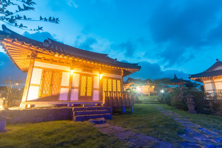Others 4, Canopus Resort Pension, Seogwipo