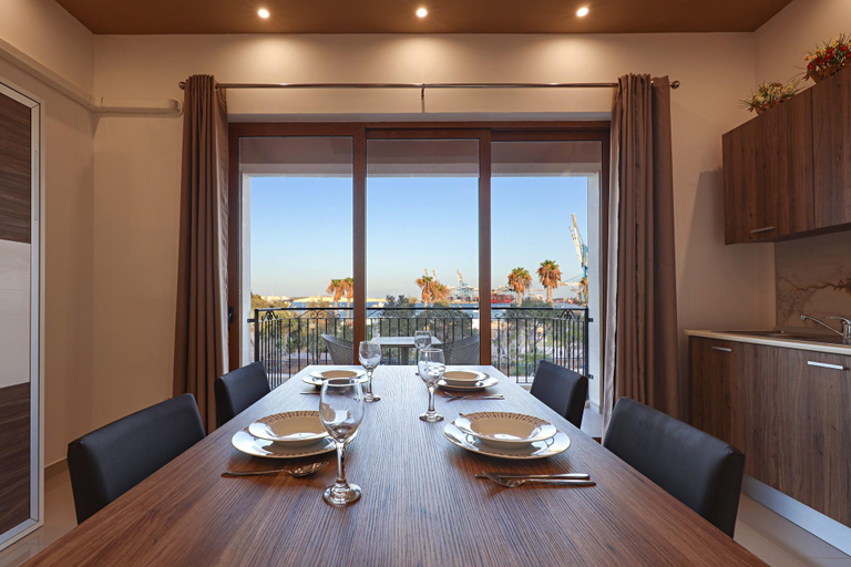 Others 3, Luxurious Duplex Seafront Apt w/ Amazing Sea Views