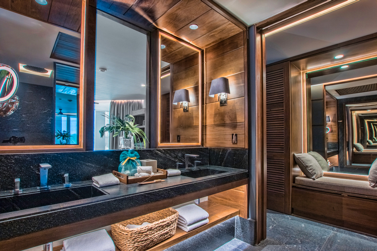 Bathroom 2