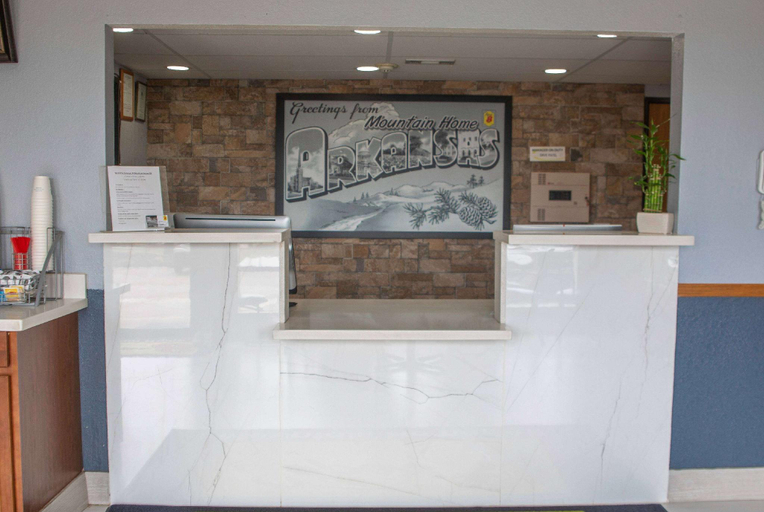 Public Area, Super 8 by Wyndham Mountain Home, Baxter