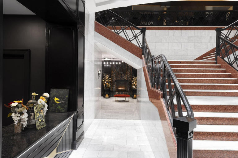 The Warrior Hotel, Autograph Collection, Woodbury