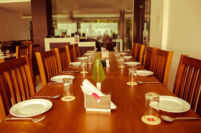 Food & Drinks 4, Leela Backwaters Inn, Thiruvananthapuram