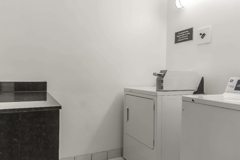 Others 5, Quality Inn & Suites Saskatoon Central, Division No. 11
