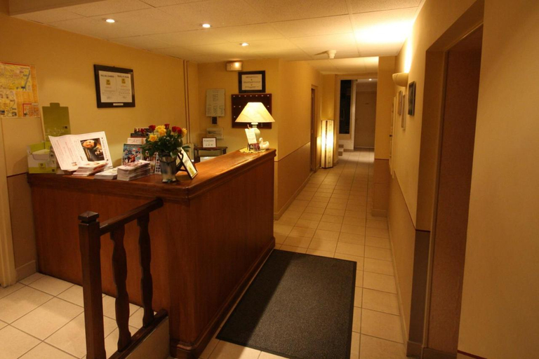 Public Area 2, Logis Hotel L'Ange Couronne, Rhône