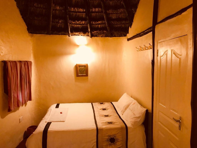 Bedroom 2, The Great Circle Lodge., Kieni