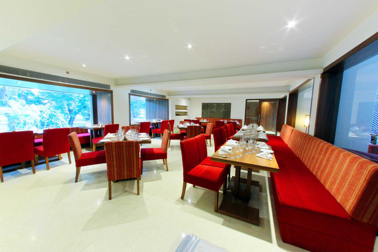 Food & Drinks 5, Hotel Emerald Park, Nashik