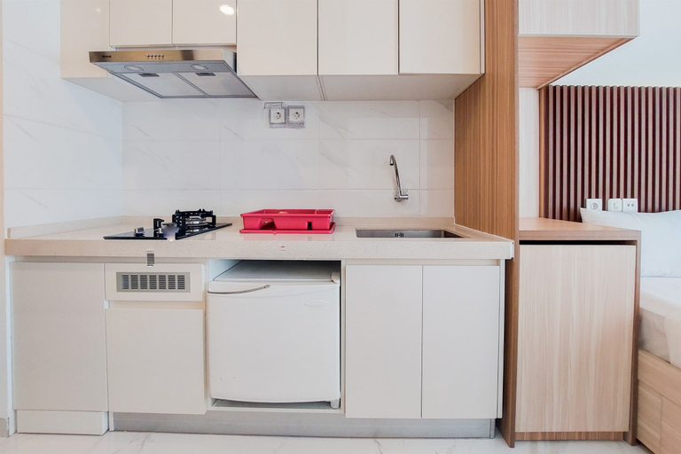 Others 4, Comfy and Minimalist Studio at Sky House BSD Apartment By Travelio, Tangerang Selatan