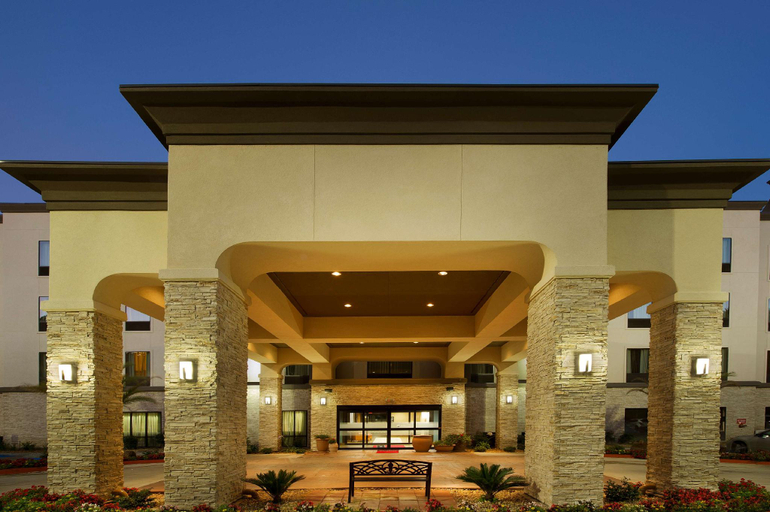 Exterior & Views 2, Hampton Inn Lake Charles, Calcasieu