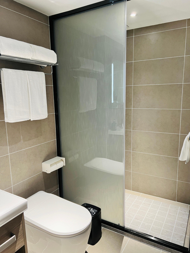 Bathroom 3, HanTing Hotel (Nanchang Xiaolan Industrial Park Jiangling Automotive Building), Nanchang