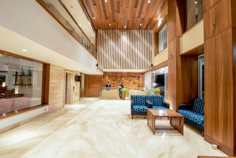 Public Area 2, Hotel Emerald Park, Nashik