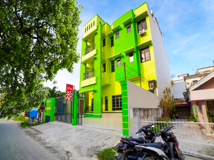 Exterior & Views 2, OYO 91283 Sg Premium Guest House, Medan