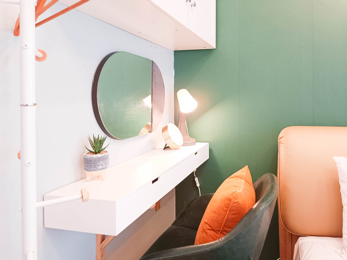Others 4, Warm and Homey Studio at Vida View Makassar Apartment By Travelio, Makassar