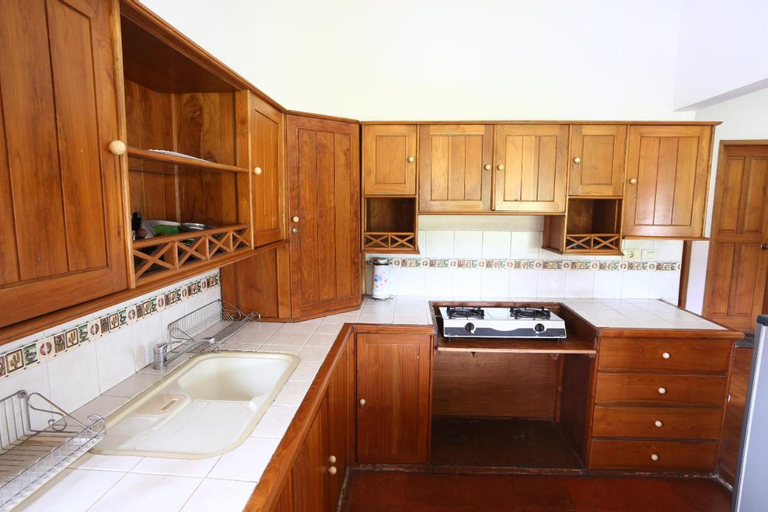 Dining Room 16