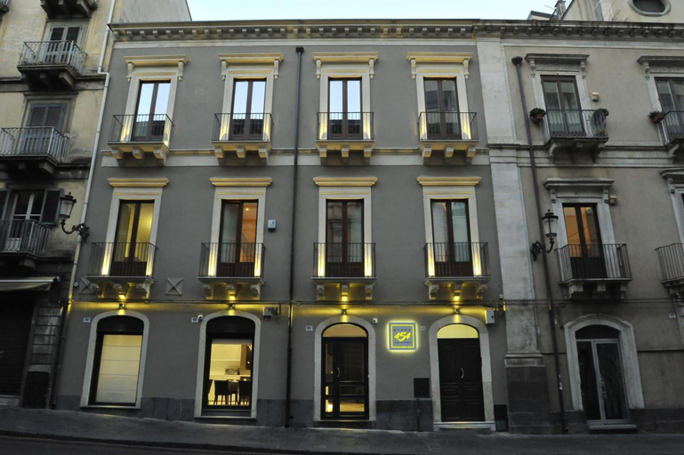 Exterior & Views 2, Etnea 454   Catania Luxury Rooms, Catania