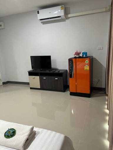 Bedroom 3, Thana Apartment, Si Racha