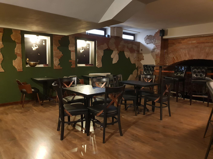 Food & Drinks 5, Fullton Central Inn, Cluj-napoca