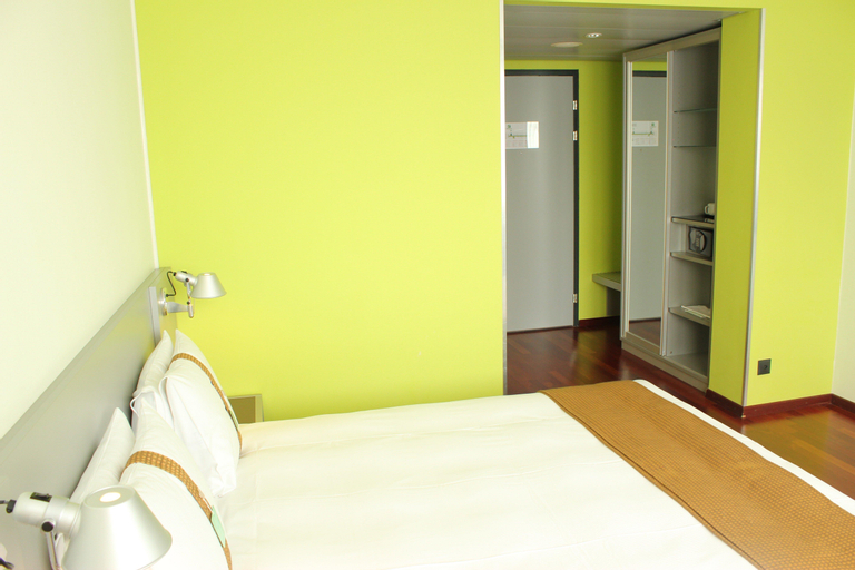 Bedroom 14