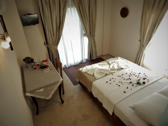 Bedroom 3, Godence Hotel Restoran, Güzelbahçe