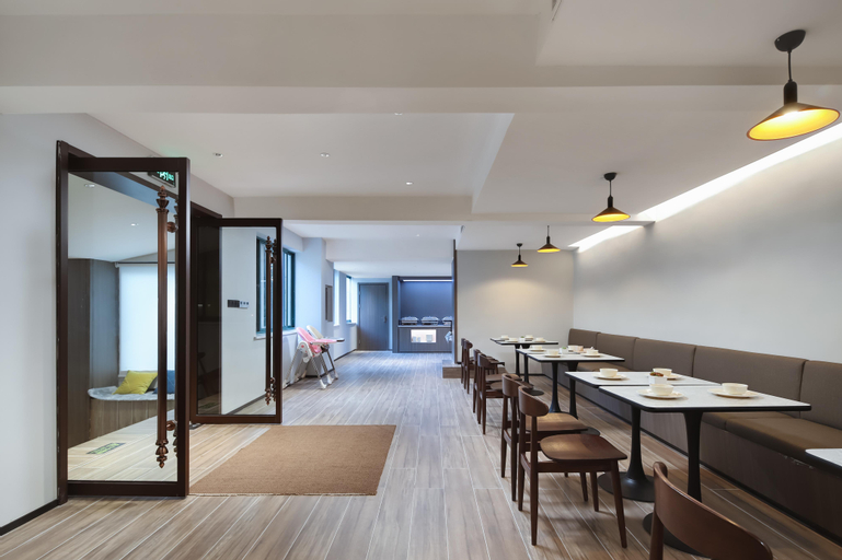 Hanting Hotel (Nanjing Shangyuanmen Metro Station), Nanjing