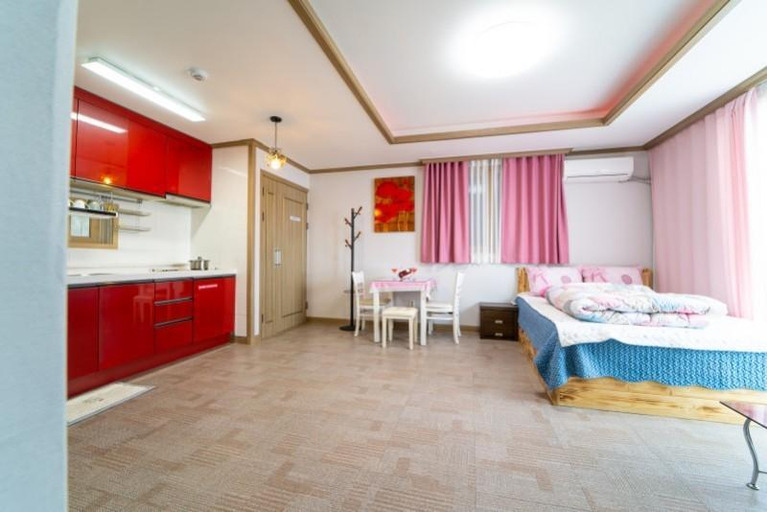 Bedroom 2, Haenam mediterranean pension, Haenam