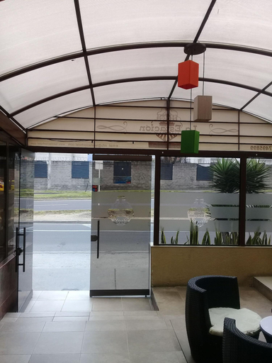 Public Area 2, Ayenda 1087 La Estación, Santafé de Bogotá