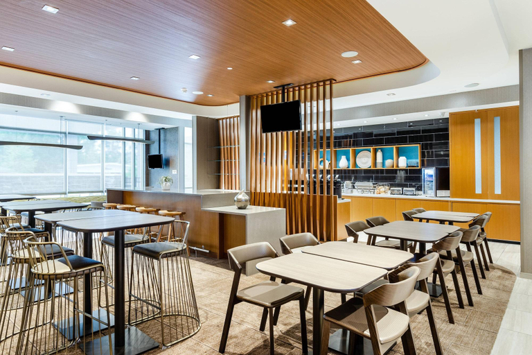 Food & Drinks 5, SpringHill Suites by Marriott Charleston Airport &, Charleston